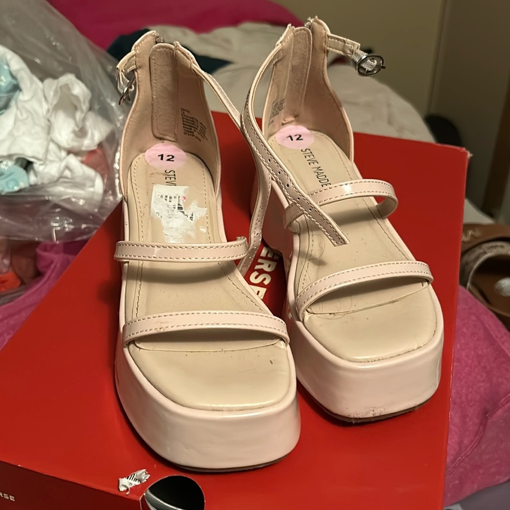 Steve Madden size 12 girl